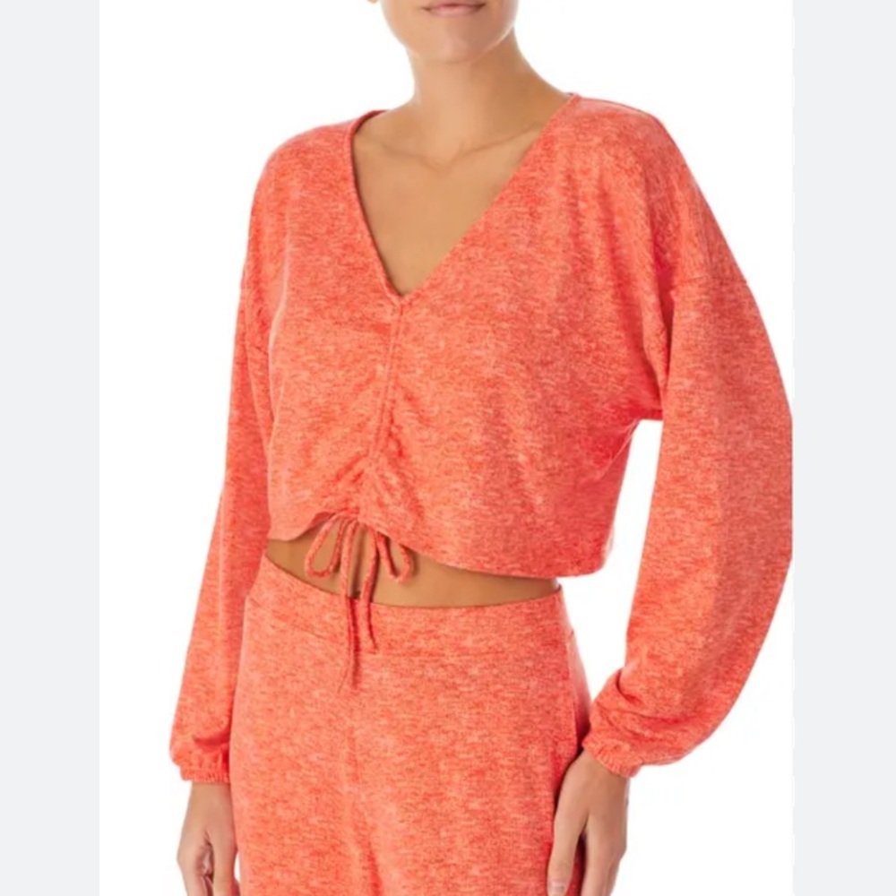 REFINERY 29 Coral V-Neck Long Sleeve Cropped Top Size XL